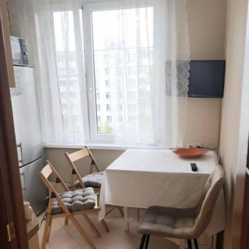 Сдается Многокомнатная квартира, 60 м²