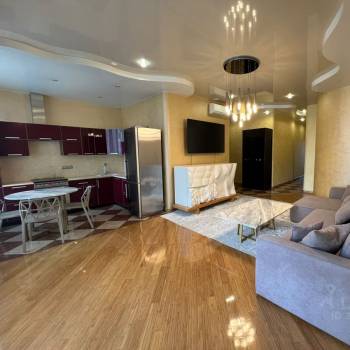 Сдается Многокомнатная квартира, 102,8 м²