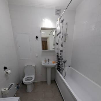 Продается 1-комнатная квартира, 43,8 м²