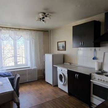 Сдается 1-комнатная квартира, 40 м²