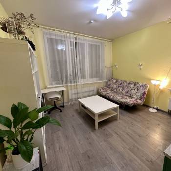 Сдается 1-комнатная квартира, 35 м²