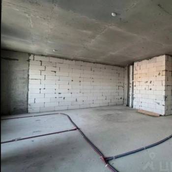 Продается 1-комнатная квартира, 42 м²