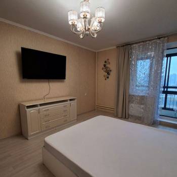 Сдается Многокомнатная квартира, 79,9 м²