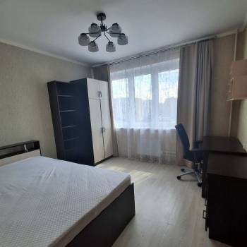 Сдается Многокомнатная квартира, 79,9 м²