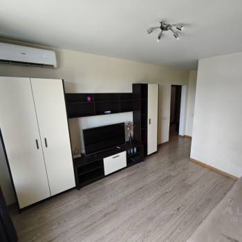 Продается 1-комнатная квартира, 35 м²