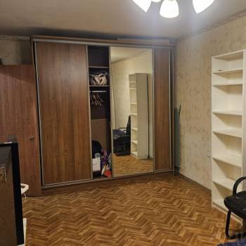 Продается 1-комнатная квартира, 39 м²