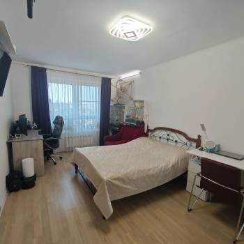 Продается 2-х комнатная квартира, 58,6 м²