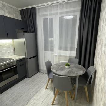 Сдается 1-комнатная квартира, 43 м²