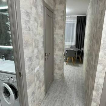 Сдается 1-комнатная квартира, 43 м²