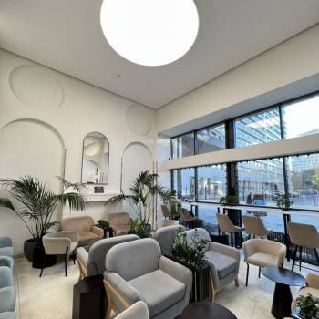 Сдается 2-х комнатная квартира, 75 м²