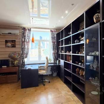 Сдается Многокомнатная квартира, 109 м²