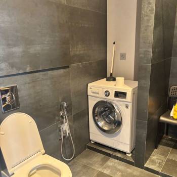 Сдается 1-комнатная квартира, 56 м²