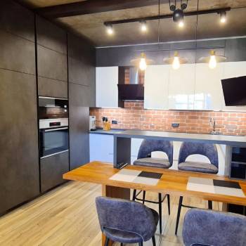 Сдается Многокомнатная квартира, 105 м²