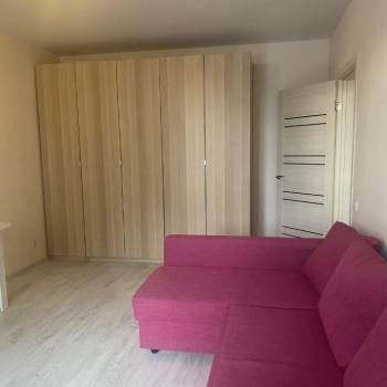 Продается 1-комнатная квартира, 40 м²
