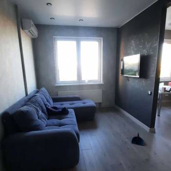 Сдается 1-комнатная квартира, 39 м²