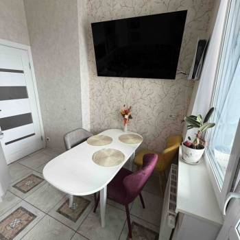 Продается 1-комнатная квартира, 38 м²