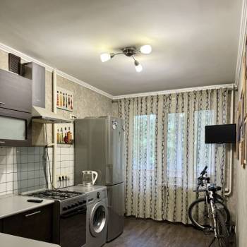 Продается 1-комнатная квартира, 35 м²