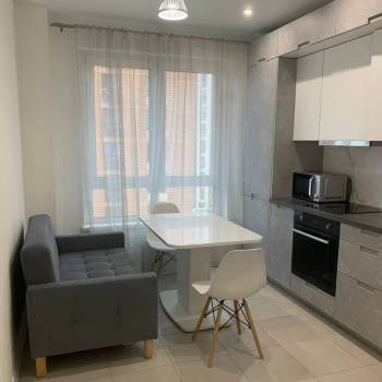 Сдается 1-комнатная квартира, 35 м²