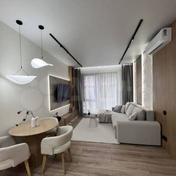 Продается 1-комнатная квартира, 45 м²