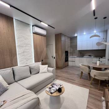 Продается 1-комнатная квартира, 45 м²