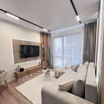 Продается 1-комнатная квартира, 45 м²