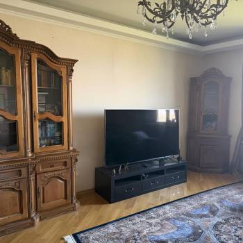 Продается Многокомнатная квартира, 170 м²