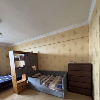 Продается Многокомнатная квартира, 109,9 м²