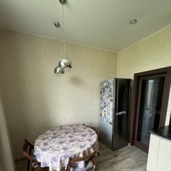 Продается Многокомнатная квартира, 109,9 м²
