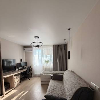 Продается 1-комнатная квартира, 36,8 м²