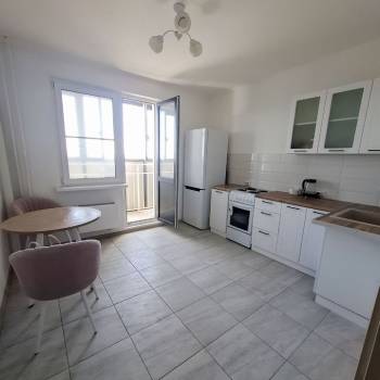 Сдается 1-комнатная квартира, 42,5 м²