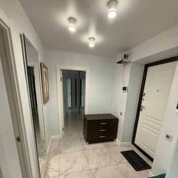 Сдается Многокомнатная квартира, 80 м²