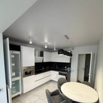 Сдается Многокомнатная квартира, 80 м²
