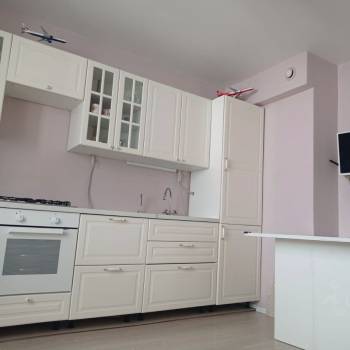Продается 1-комнатная квартира, 52,8 м²