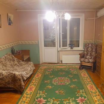 Продается 1-комнатная квартира, 43 м²