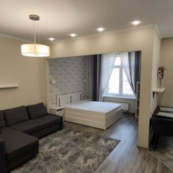 Сдается 1-комнатная квартира, 42 м²