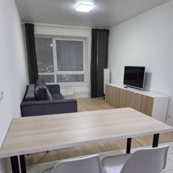Сдается 1-комнатная квартира, 41 м²