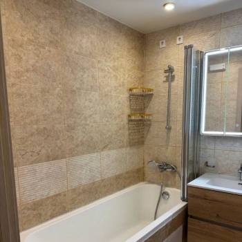 Продается 1-комнатная квартира, 43 м²