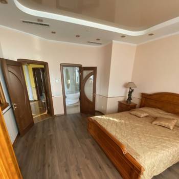 Сдается Многокомнатная квартира, 168,7 м²