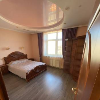 Сдается Многокомнатная квартира, 168,7 м²