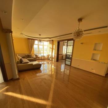 Сдается Многокомнатная квартира, 168,7 м²