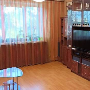 Продается Многокомнатная квартира, 90 м²