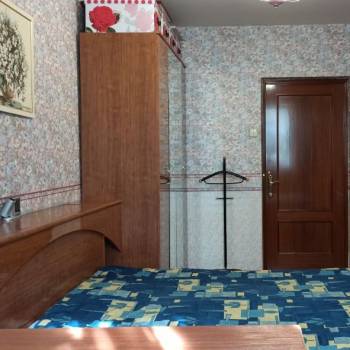 Продается Многокомнатная квартира, 90 м²