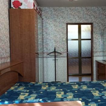Продается Многокомнатная квартира, 90 м²