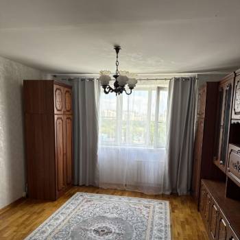 Сдается 1-комнатная квартира, 40 м²