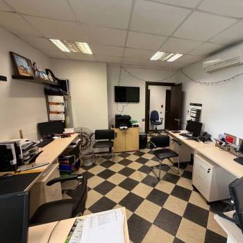 Продается Многокомнатная квартира, 85,1 м²