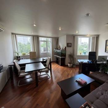 Продается Многокомнатная квартира, 85,1 м²