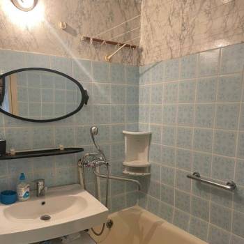 Продается 1-комнатная квартира, 35 м²