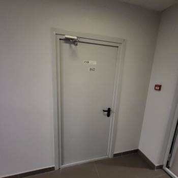 Продается 1-комнатная квартира, 42 м²