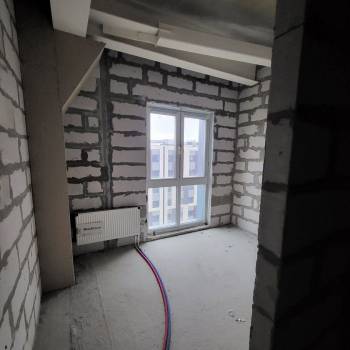 Продается 1-комнатная квартира, 42 м²