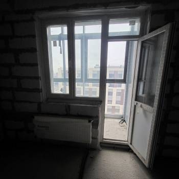 Продается 1-комнатная квартира, 42 м²